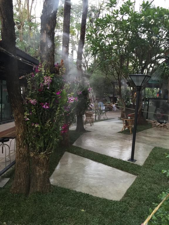 Coffee Station Hostel Udon Thani Exterior foto